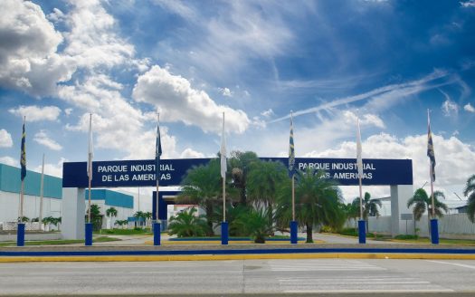 Parque Industrial de las Americas, SM22 #5, Office-Plex